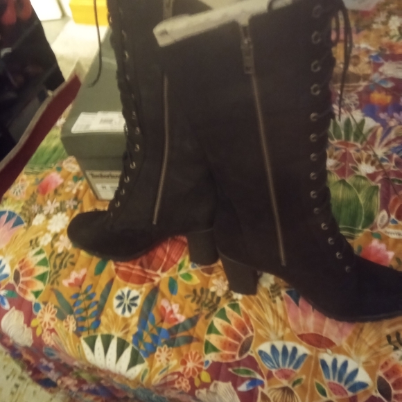 NIB TIMBERLAND HIGH LACE UP LEATHER/SUEDE BOOTS - Picture 4 of 7